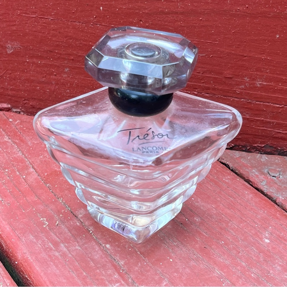 Tresor Lancôme Paris EMPTY Women’s Eau de Parfum 3.4 Fl Oz Size Bottle